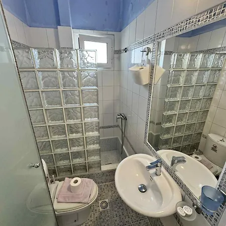 Ξενοδοχείο με διαμερίσματα Nefeli Htl