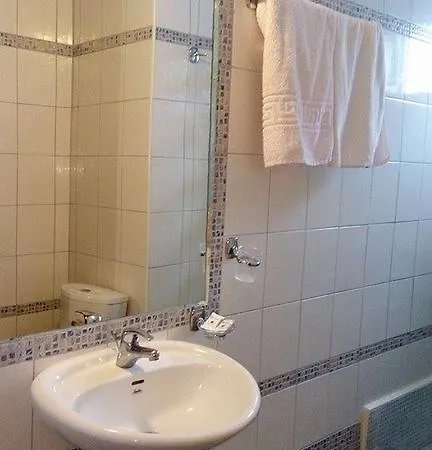 Nefeli Htl Ξενοδοχείο με διαμερίσματα 2*