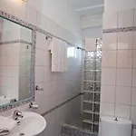 Nefeli Htl 아파트호텔