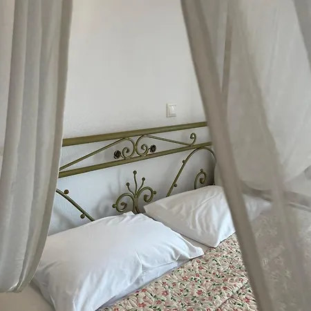 Nefeli Htl アパートホテル